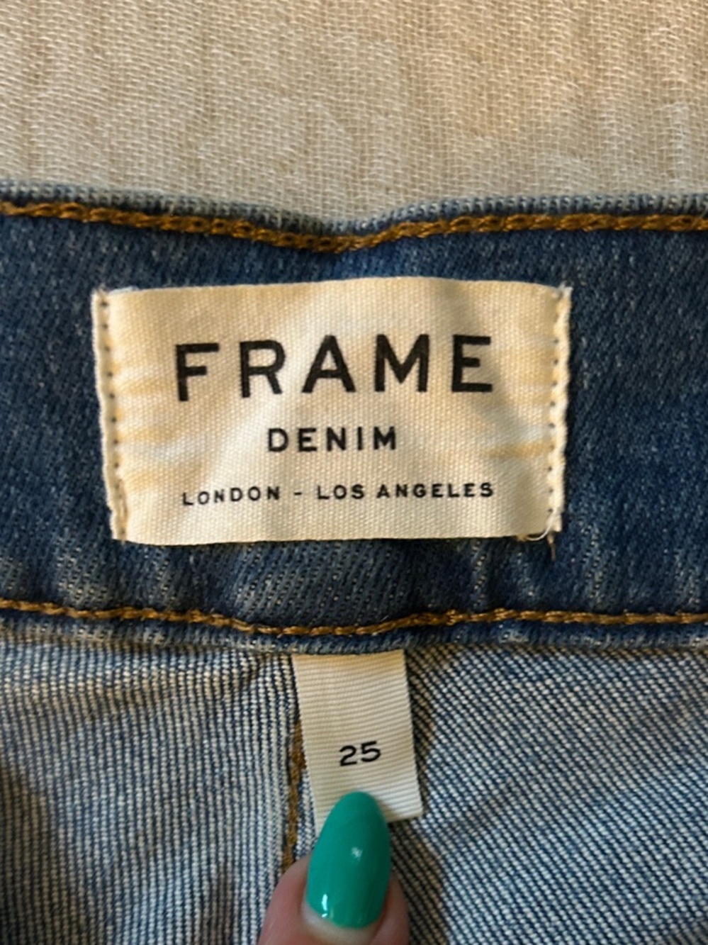FRAME Denim "Le Slender" Straight Leg Jeans in the Thistle wash Size 25 - Picture 2 of 9